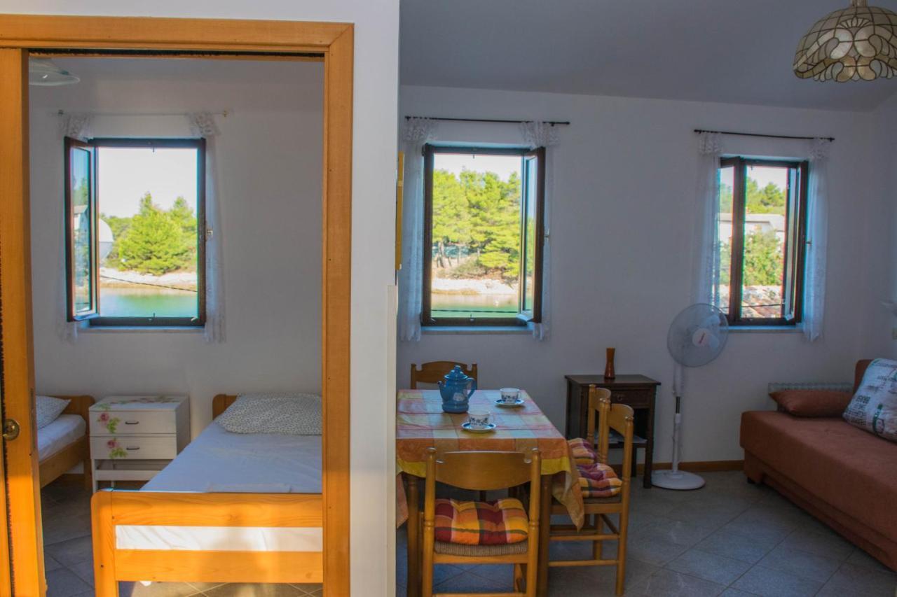 Holiday House Punta Blue & Orange 5M From The Sea, Island Cres Punta Križa Dış mekan fotoğraf