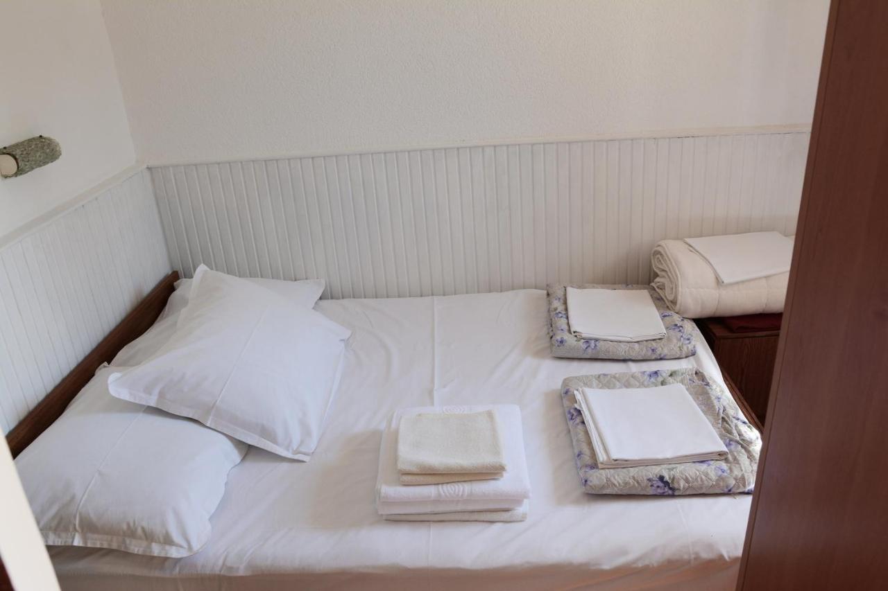 Holiday House Punta Blue & Orange 5M From The Sea, Island Cres Punta Križa Dış mekan fotoğraf