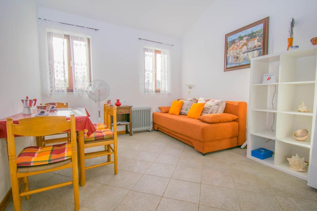 Holiday House Punta Blue & Orange 5M From The Sea, Island Cres Punta Križa Dış mekan fotoğraf
