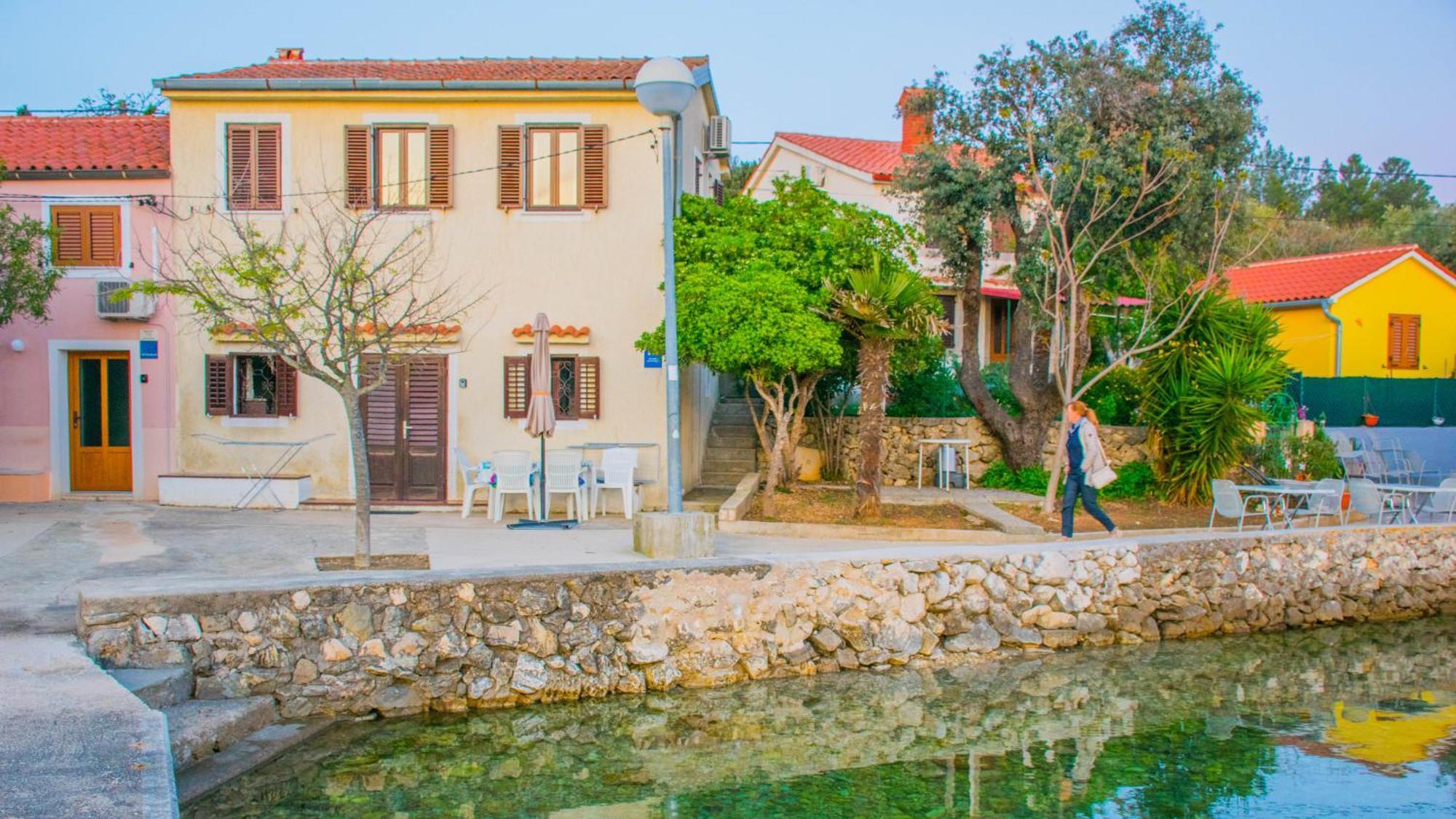 Holiday House Punta Blue & Orange 5M From The Sea, Island Cres Daire Punta Križa Oda fotoğraf